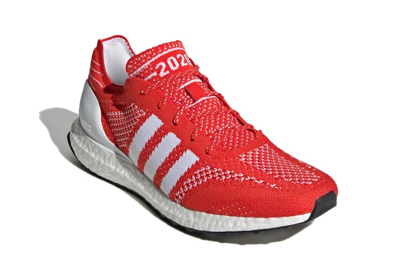 Adidas ultraboost cloud white active clearance red