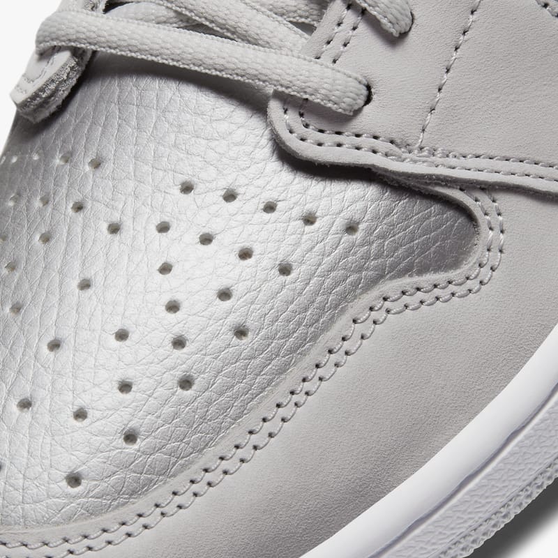 White and silver on sale jordans