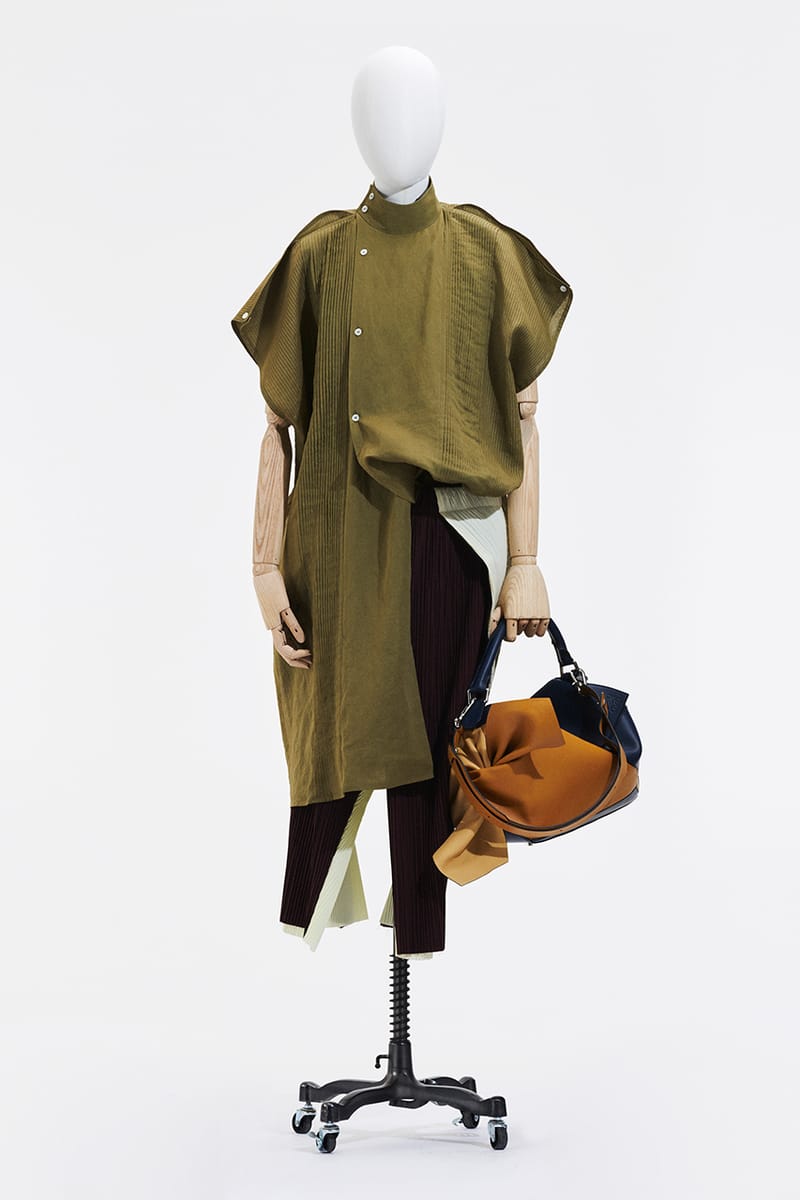 Loewe lookbook discount 2021