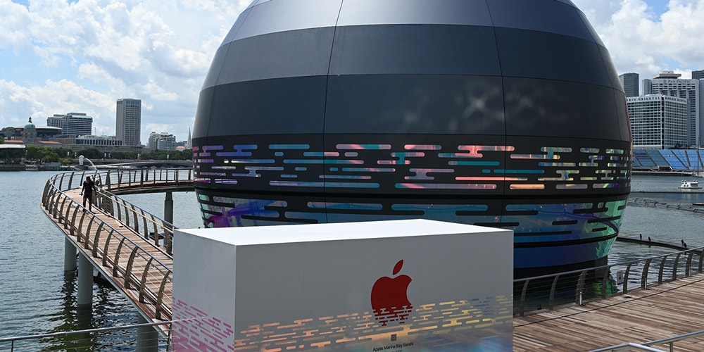 Apple открывает первый плавучий магазин в сингапурском Marina Bay Sands