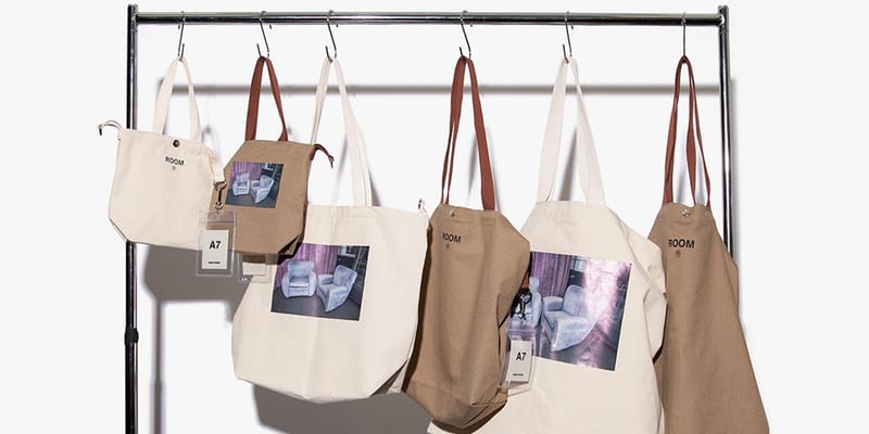nana-nana-graphic-tote-bag-