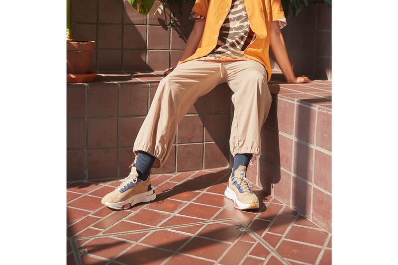 Air zoom online type beige