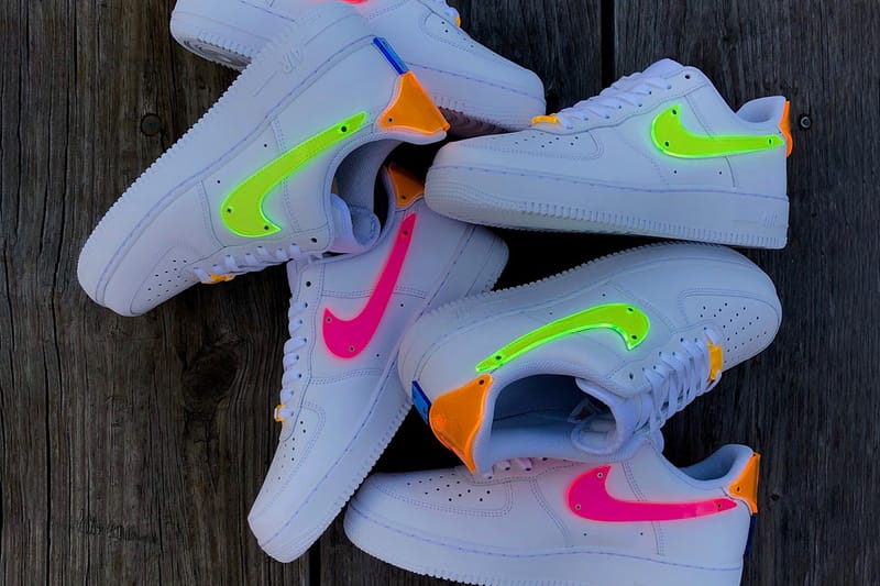 Nike air force shop 1 colored swoosh