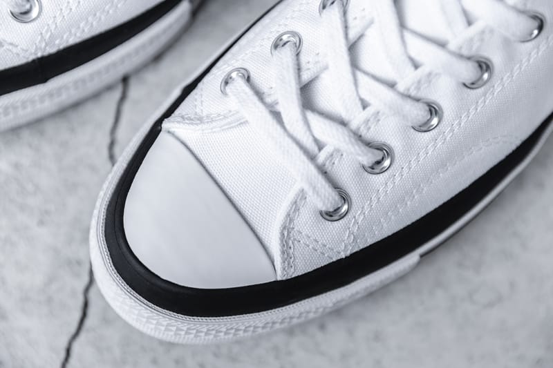 Closer Look: 7 MONCLER x fragment design x Converse Chuck 70 Closer Look: 7 MONCLER x fragment design x Converse Chuck 70
