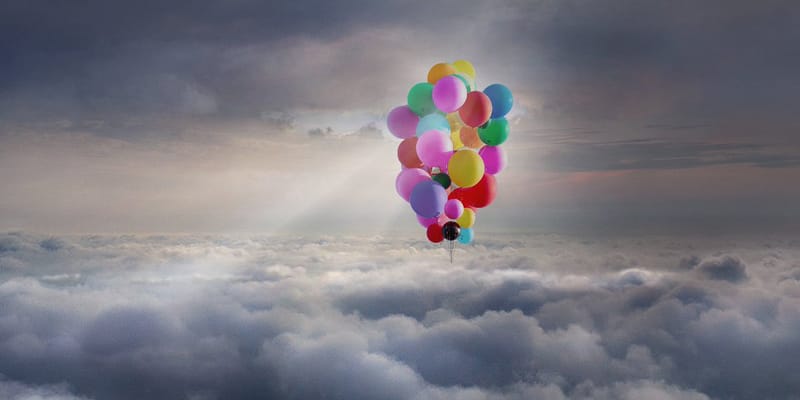 Watch David Blaine Ascend 24 000 Feet Using 42 Helium Balloons