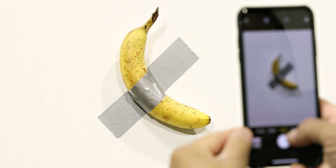 Гуггенхайму теперь принадлежит приклеенная на пленку работа Маурицио Каттелана в виде банана