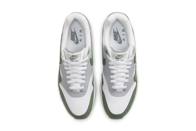 Air max 1 store mini swoosh 2020