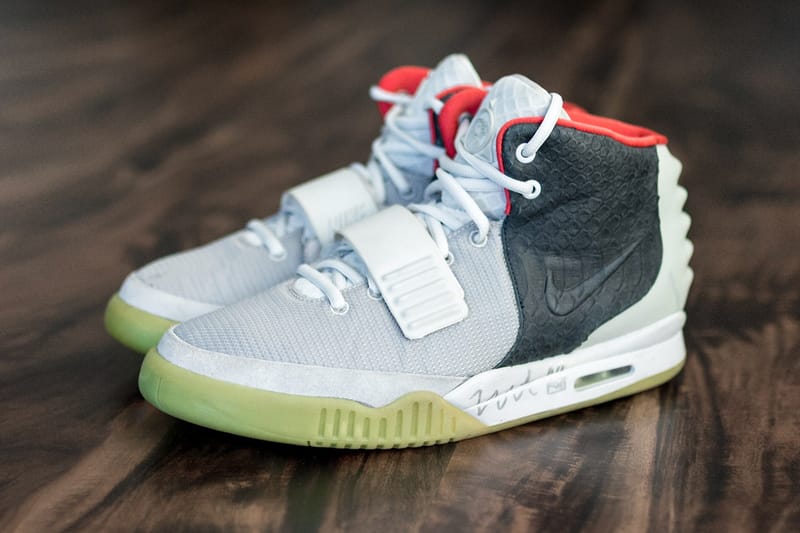 All white 2025 air yeezys