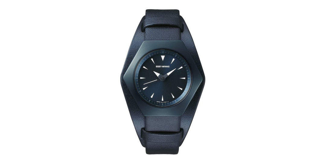 Issey Miyake перевыпускает часы Константина Грчича с геометрическим дизайном в темно-синем цвете ограниченной серии