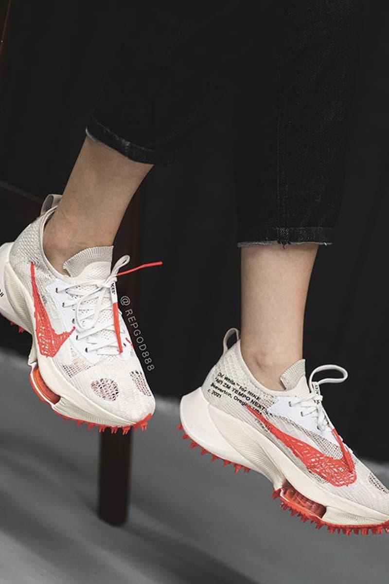 air zoom tempo next off white on feet