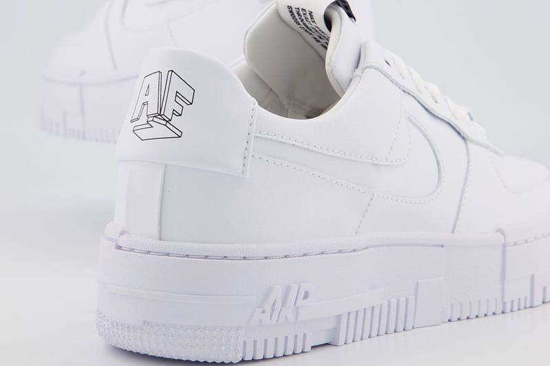 Nike Air Force 1 Pixel 