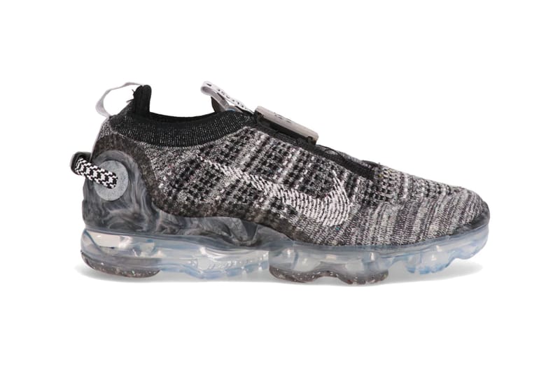 Black slip best sale on vapormax