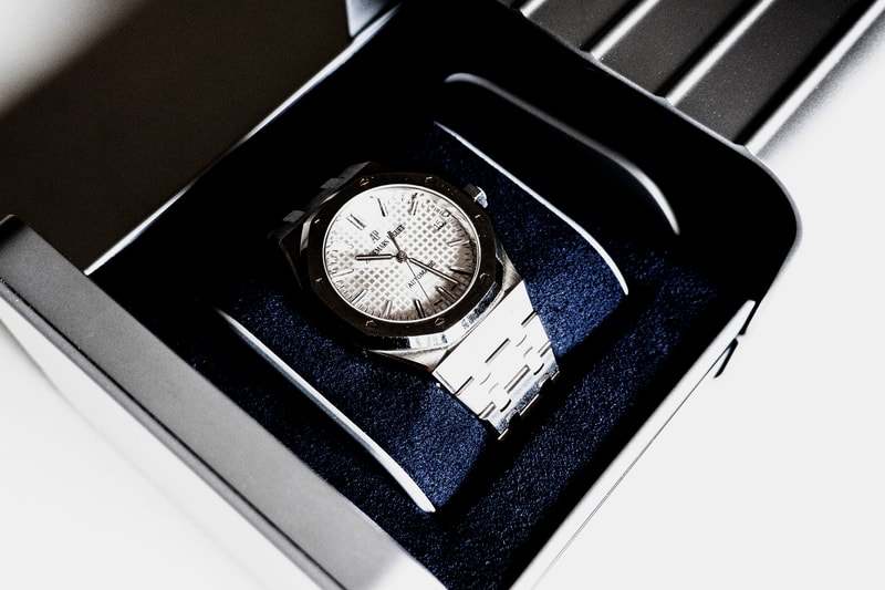 RIMOWA Aluminum Watch Case Closer Look Hypebeast