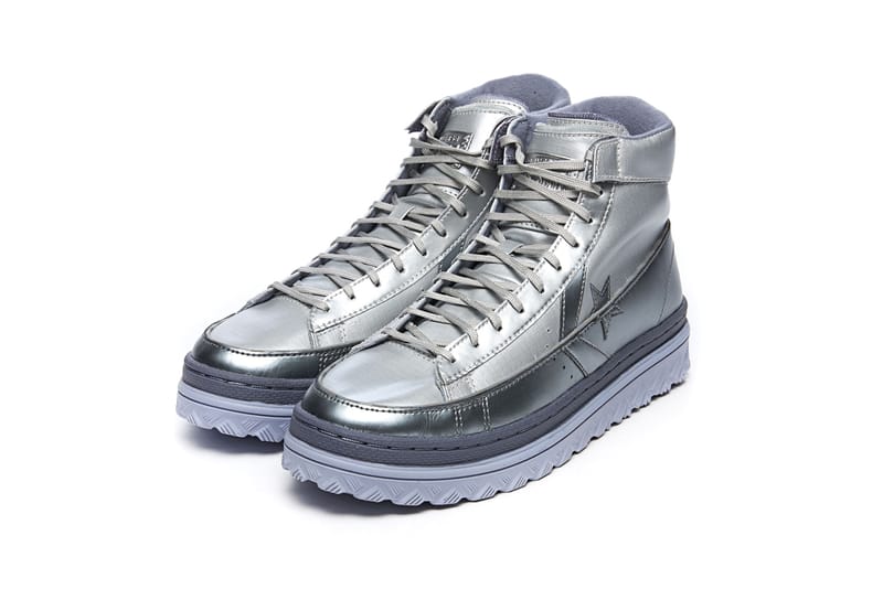 Converse silver leather best sale trainers