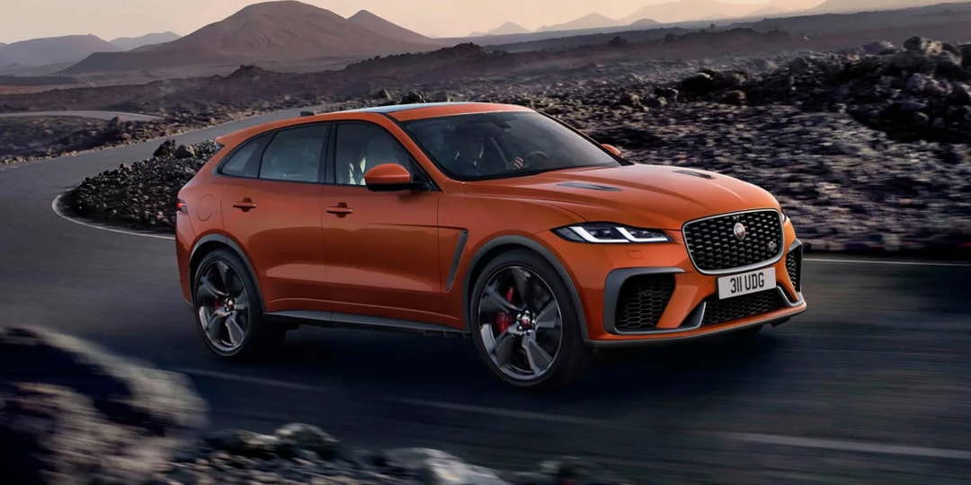 Jaguar F-PACE SVR 2021 года оснащен 550-сильным двигателем V8 с наддувом