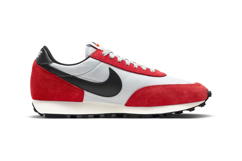 Nike daybreak hot sale white red