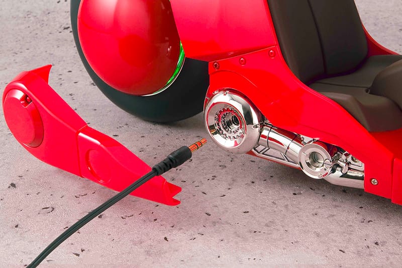 Bandai Spirts Shōtarō Kaneda Skira Motorcycle Figure | Hypebeast