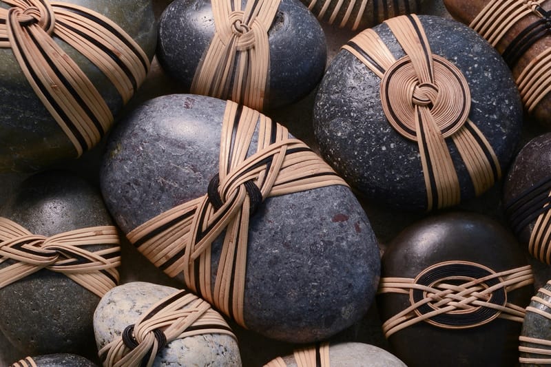 Shizu Designs（2024年春の オブジェ 石 stone WRAP TO HOW