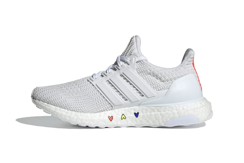 White ultra boost 4. on sale womens