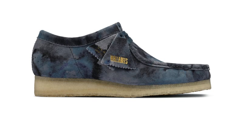 Clarks deals blue wallabees