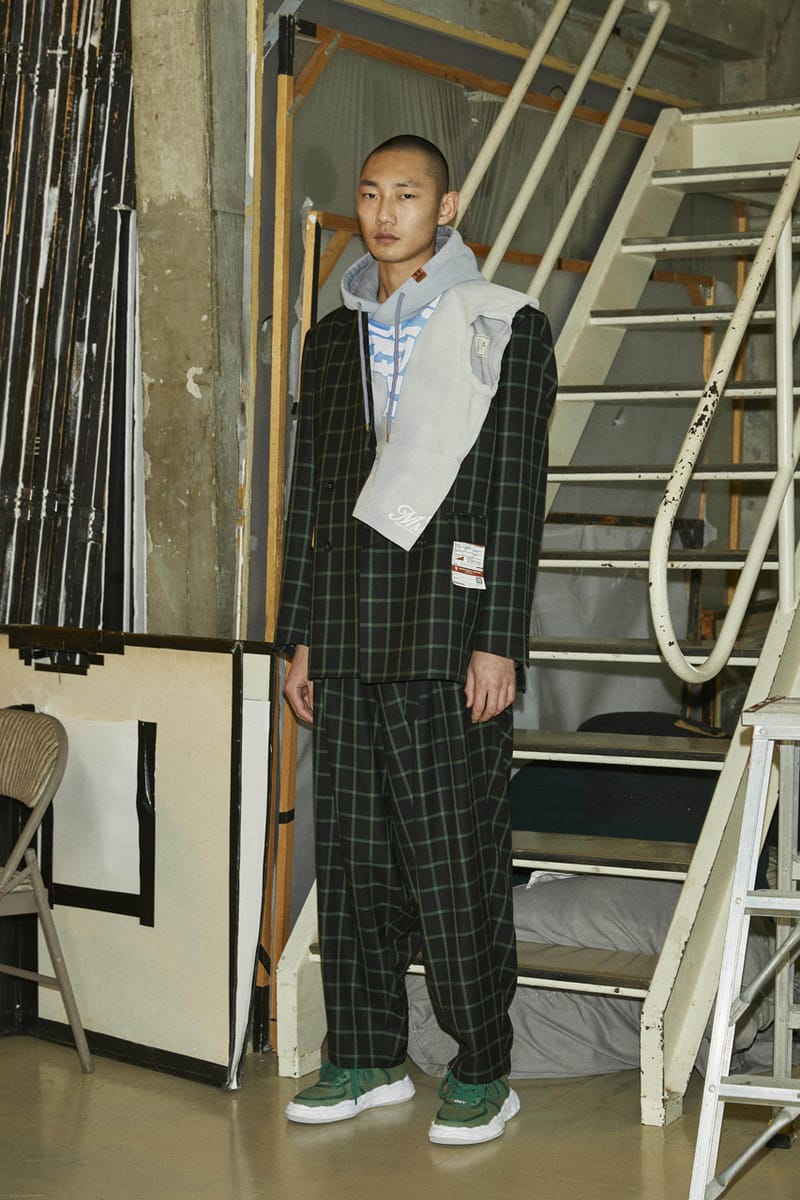 希少 Mihara yasuhiro Faux Fur Hybrid Cargo Maison Mihara Yasuhiro FW23 fills Japanese streets with