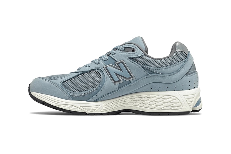 new balance 2002r new release