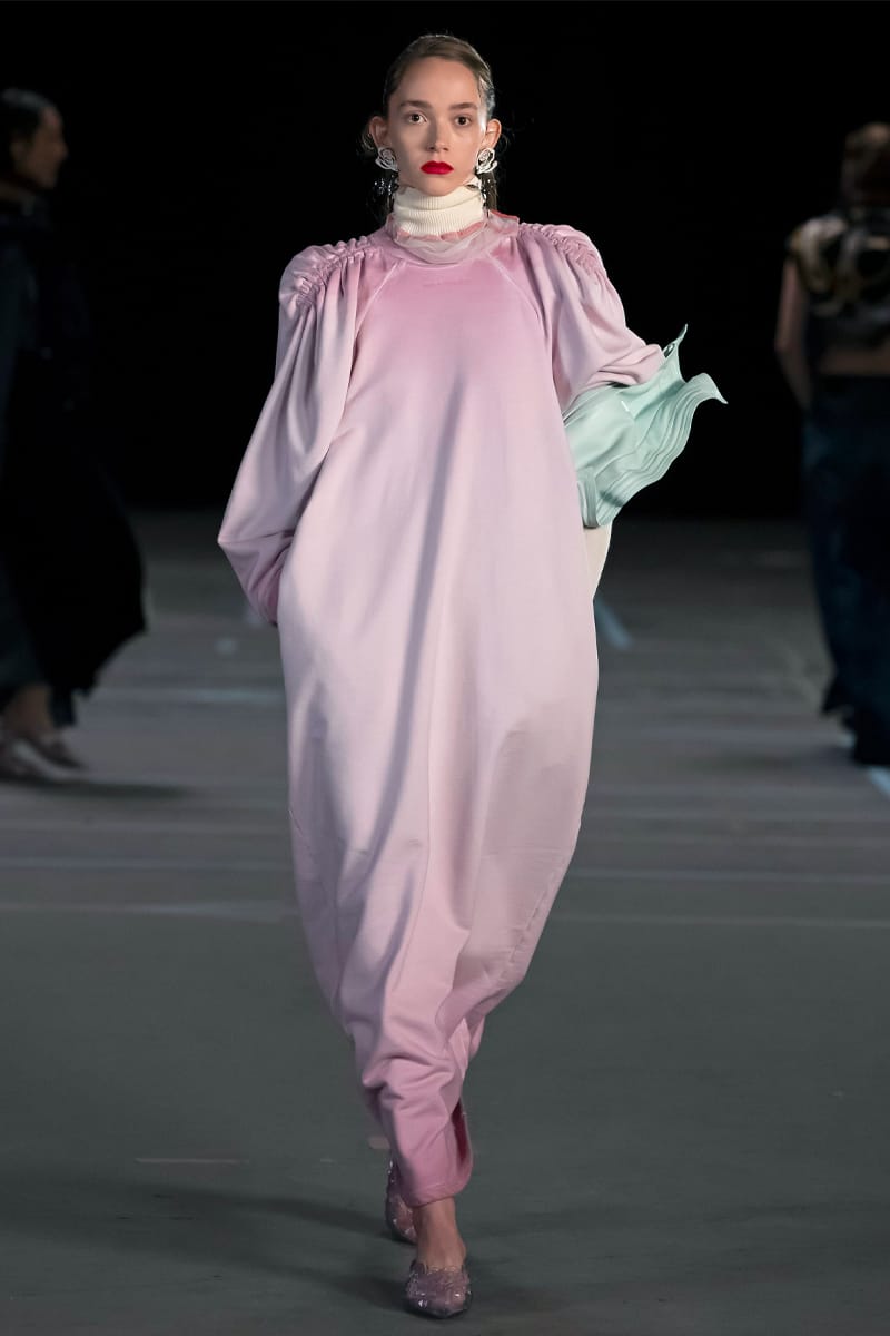 Y/Project Fall Winter 2021 PFW Runway Collection | Hypebeast Y/Project Fall Winter 2021 PFW Runway Collection | Hypebeast