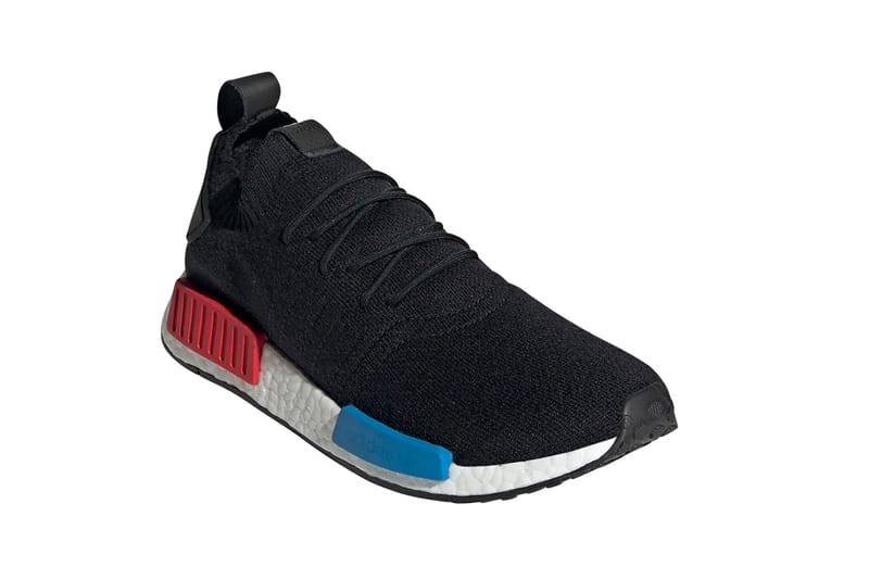 Originals nmd r1 sneakers in hotsell black with red heel block