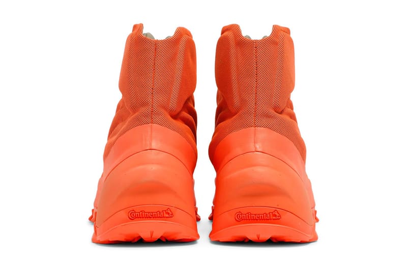 Neon orange hot sale yeezy