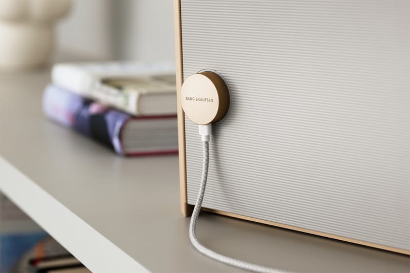 Bang cheap olufsen chromecast