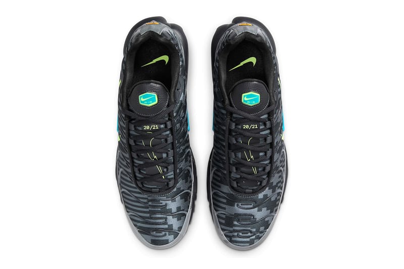 Air max plus tn double outlet swoosh