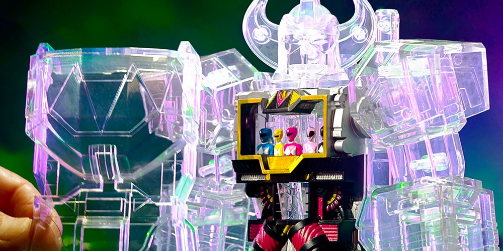 Power Rangers Cyborg 'Power Rangers' Super Cyborg Megazord (Clear) Release | Hypebeast