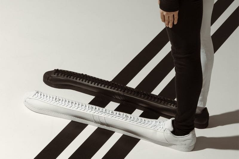 قصة البطة Tommy Cash Makes the World's Longest adidas Superstar | HYPEBEAST قصة البطة