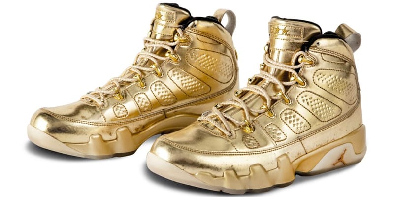 Gold jordan shop 11 pinnacle