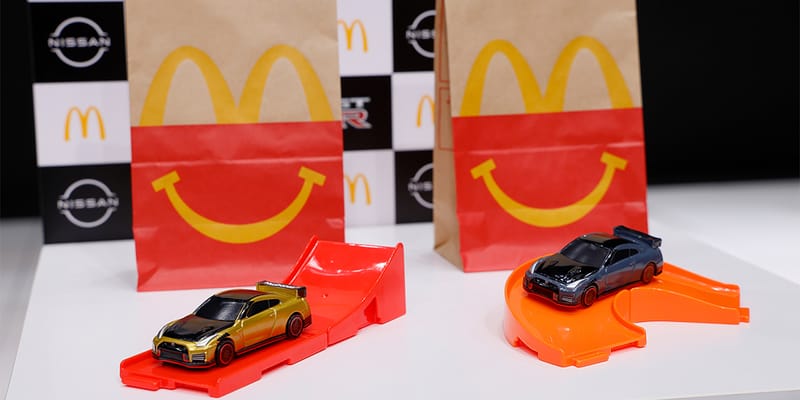 Nissan GT-R NISMO Tomica McDonald's Happy Meal Set Toy Info