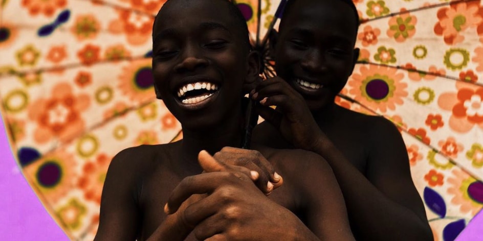 Деррик Офосу запечатлел силу и радость Ганы на фотовыставке