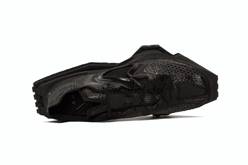スニーカー Matthew M Williams Nike Zoom MMW 4 Triple Black Rust Factor Nike Zoom MMW 4