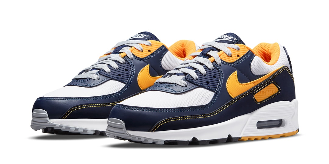 Nike Air Max 90 использует цветовую схему в стиле Michigan Wolverines