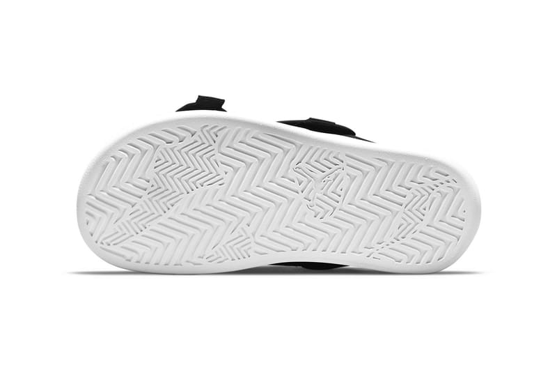 Nike on sale pocket slides