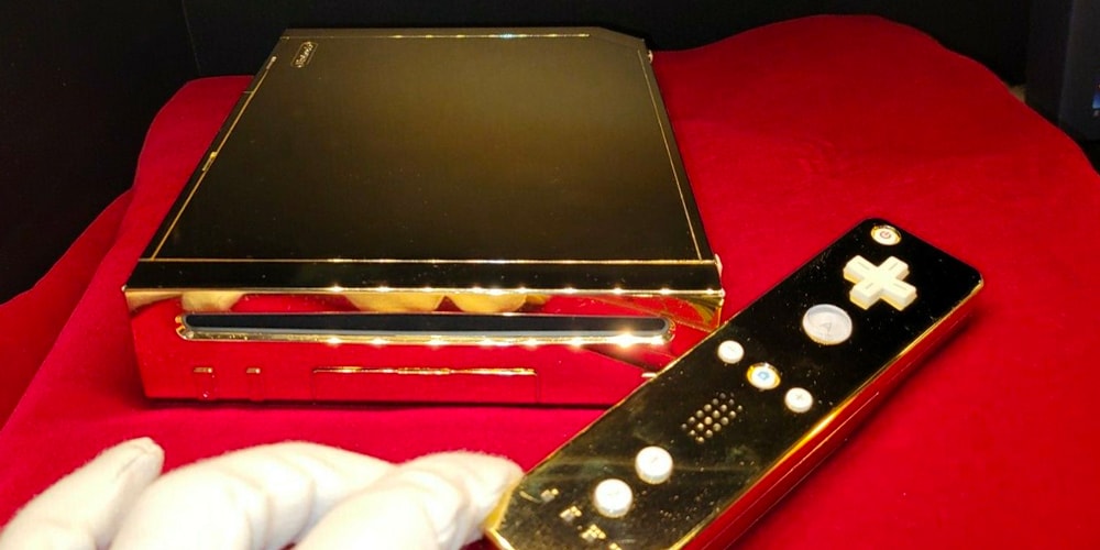 Nintendo Wii королевы Елизаветы II из 24-каратного золота выставлена ​​на продажу