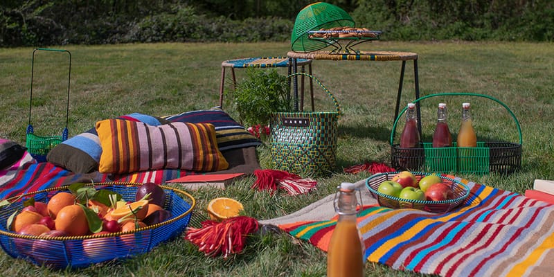 MARNI MARKET GOES AROUND