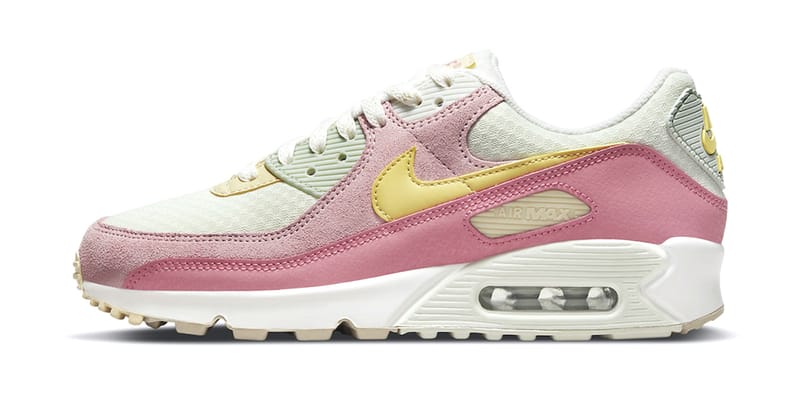 Pink and gold on sale nikes