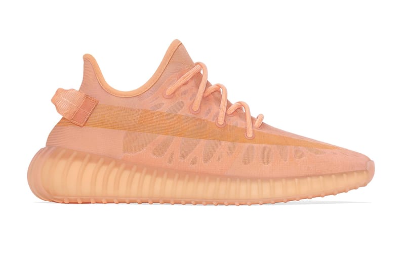 Yeezy store boost coral