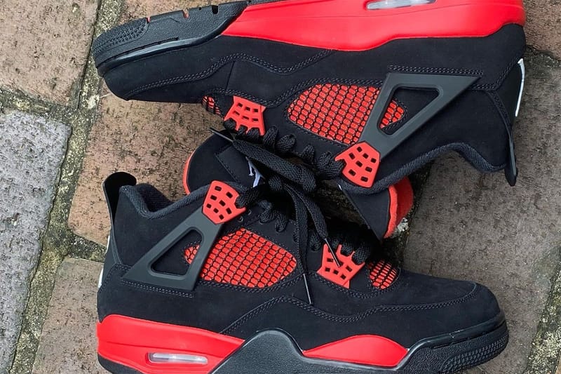 Aj4 on sale black red