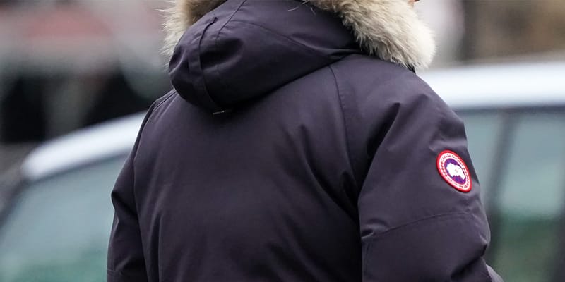 Canada goose discount fur falling out