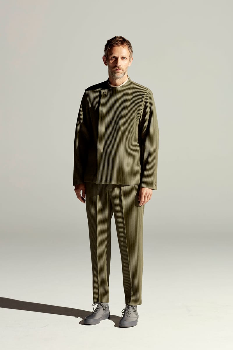 HOMME PLISSÉ ISSEY MIYAKE SS22 