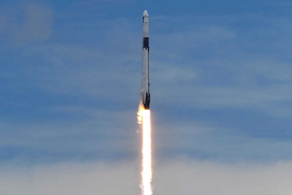 Magic Rockets Dragon Dragon Falcon 9 Launch