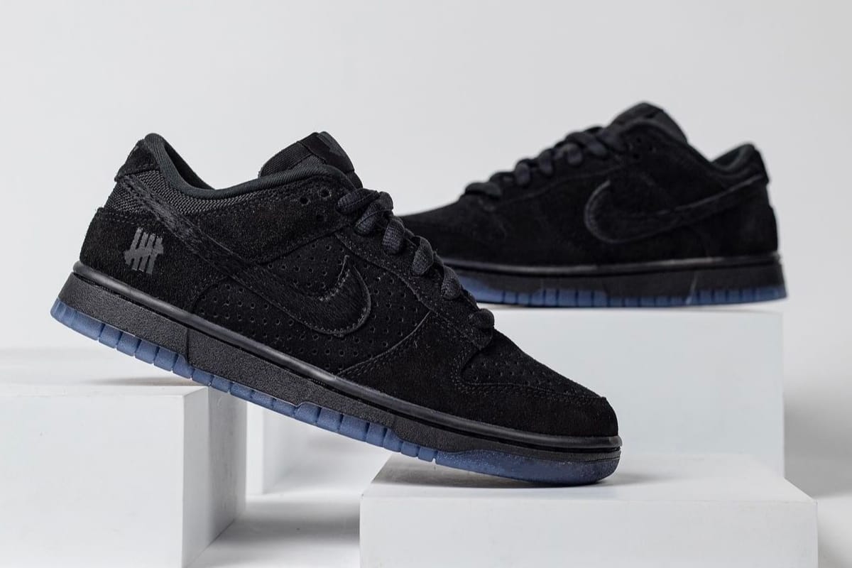 NIKE dunk low UNDEFEATED