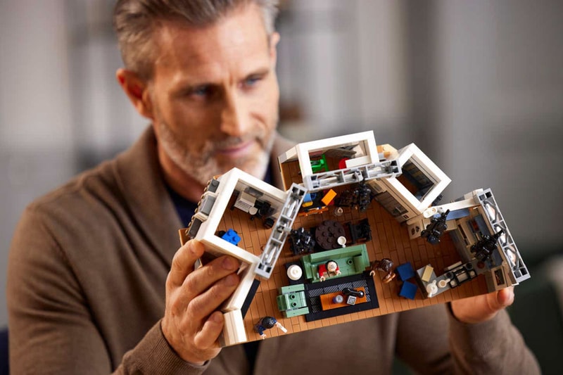 LEGO Unveils Buildable Replica of the Iconic 'Seinfeld' Set Hypebeast