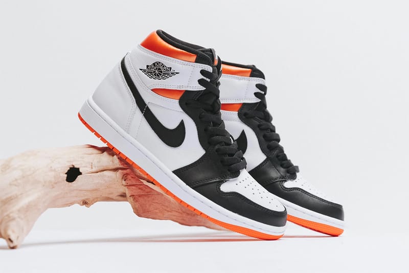 Sacai nike best sale july 18